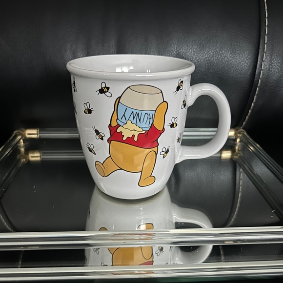 Disney Winnie the Pooh Coffee Mug‎ Pooh Bear Honey Pot Bumble Bee Cup - Picture 2 of 5